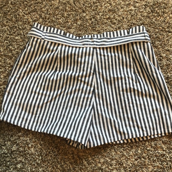 Grey & White Stripe Shorts - Picture 2 of 2